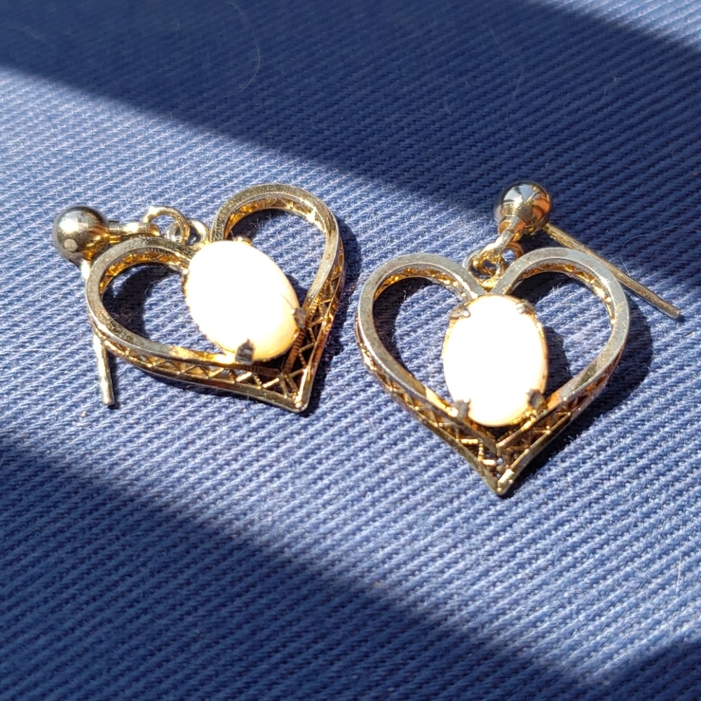 💘Vintage filigree 12kt GF Opal earrings💌